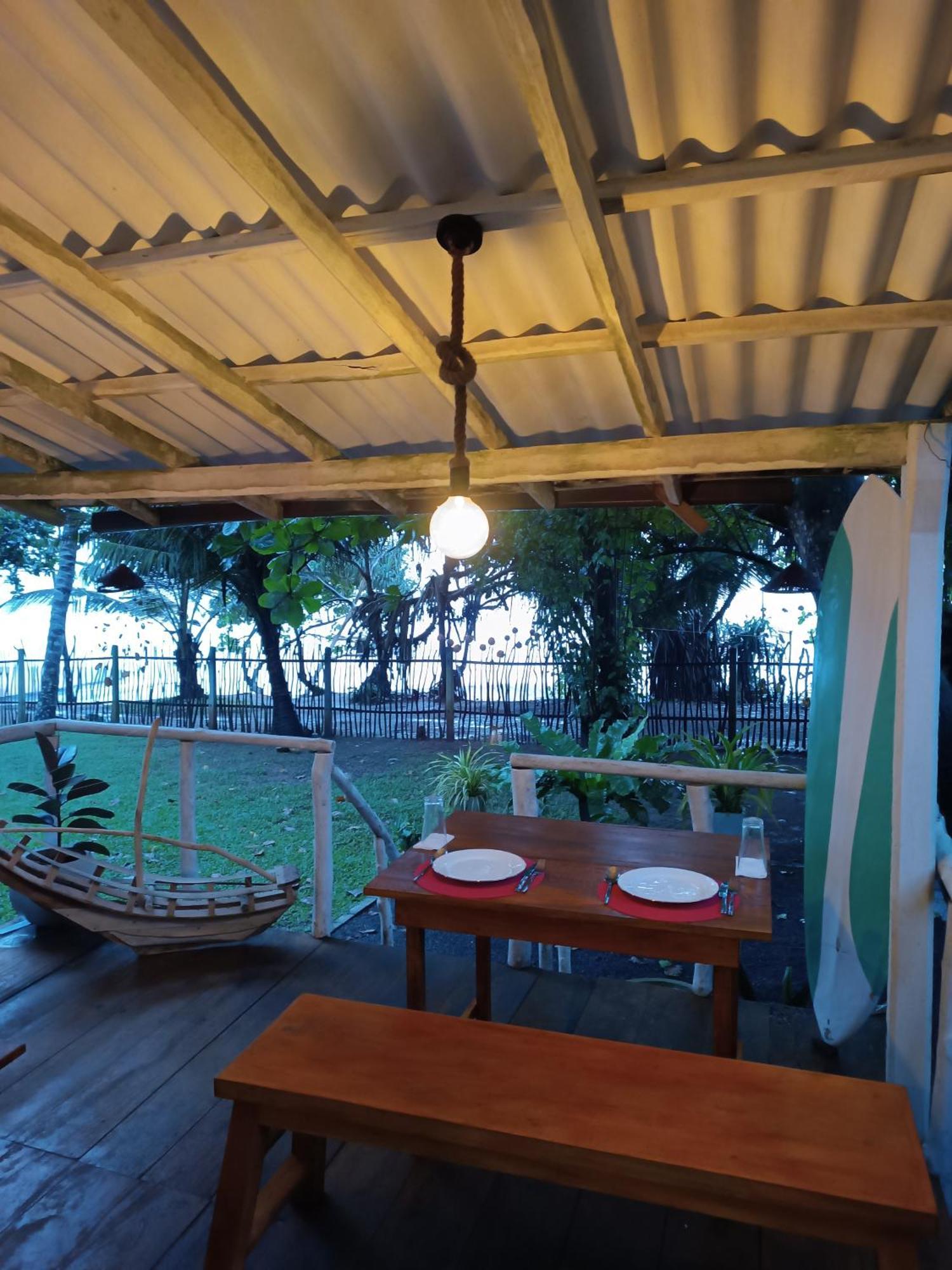 Beach House Kalukatiya - Family Villa, Seaview Room, Garden Room Dikwella Exteriör bild